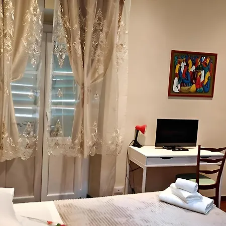 Doge Adorno- Davanti All'acquario - Grande Terrazza Privata - Palazzo Nobiliare Storico Appartement Genua