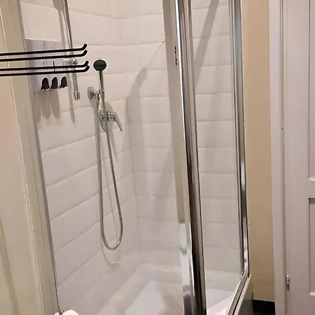 Doge Adorno- Davanti All'acquario - Grande Terrazza Privata - Palazzo Nobiliare Storico Appartement Genua