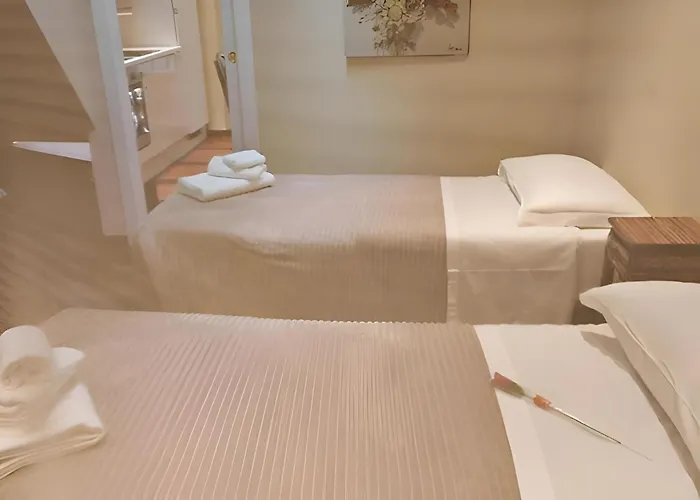 Doge Adorno- Davanti All'acquario - Grande Terrazza Privata - Palazzo Nobiliare Storico Genua